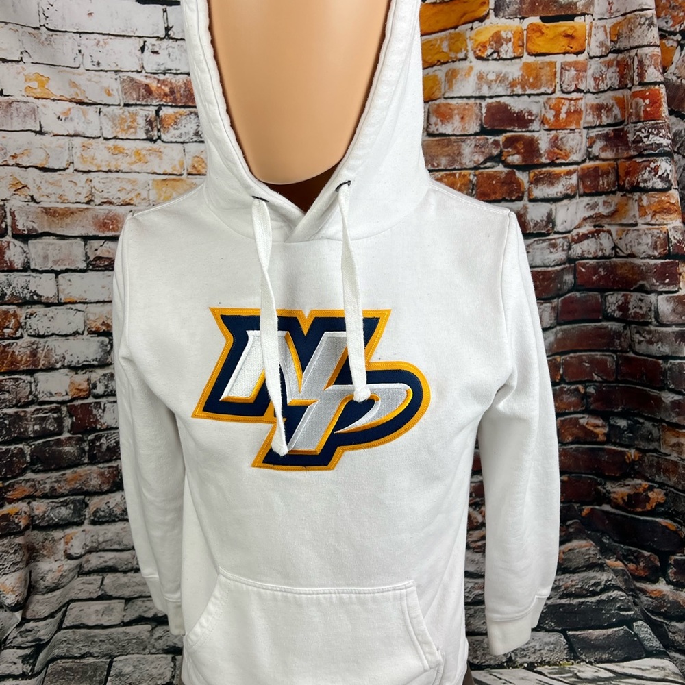 Nashville‎ Predators White Embroidered Pull Over Hoodie Sz S